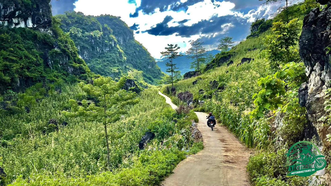 PU LUONG MOTORCYCLE TOUR: DISCOVER THE SERENITY AND NATURAL BEAUTY OF NORTHERN VIETNAM